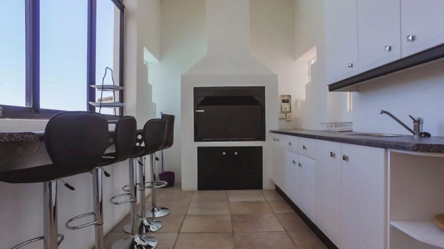 To Let 4 Bedroom Property for Rent in Plattekloof Western Cape